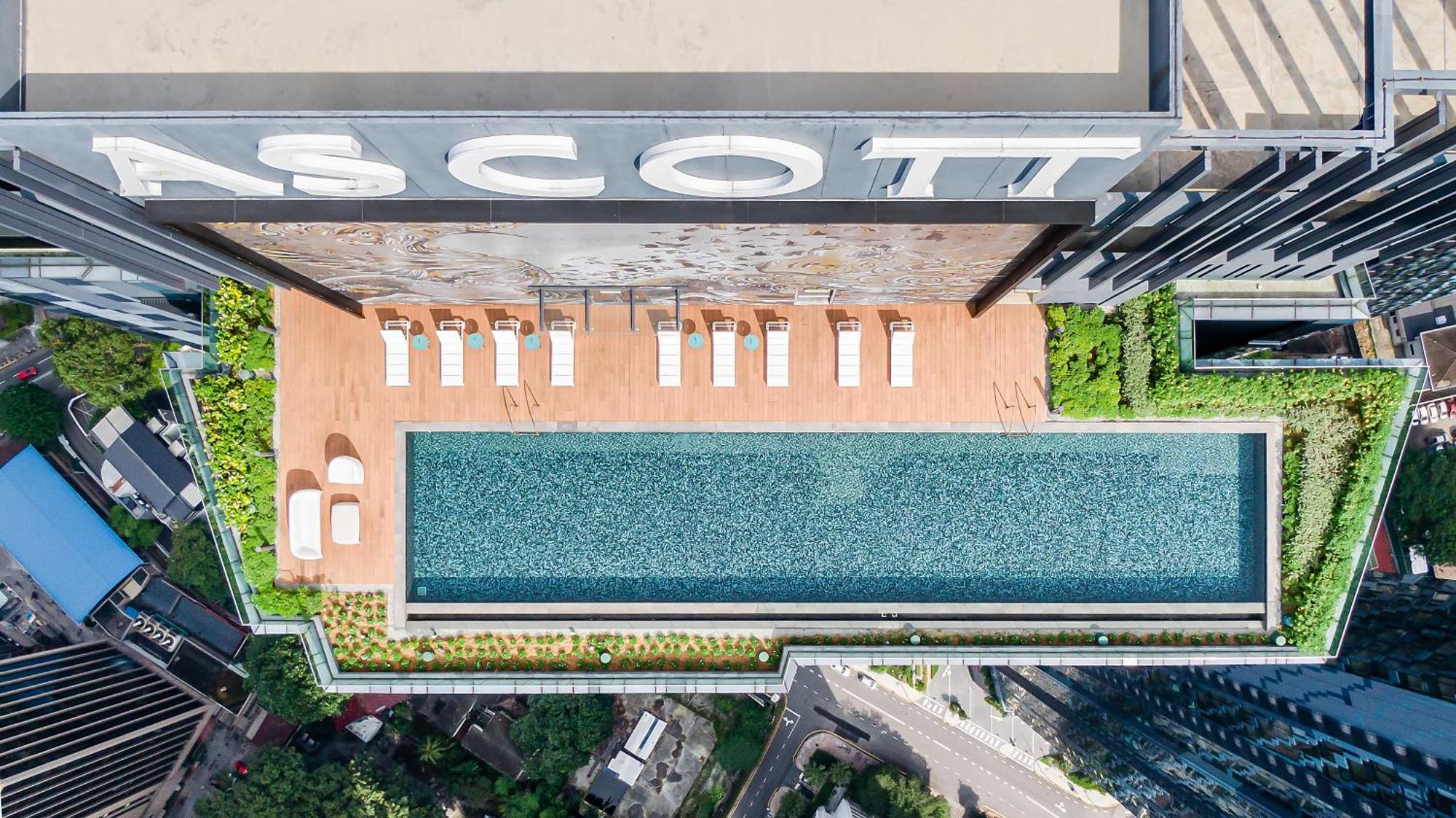 Ascott Star Klcc Kuala Lumpur Exterior foto Aerial view of the rooftop pool